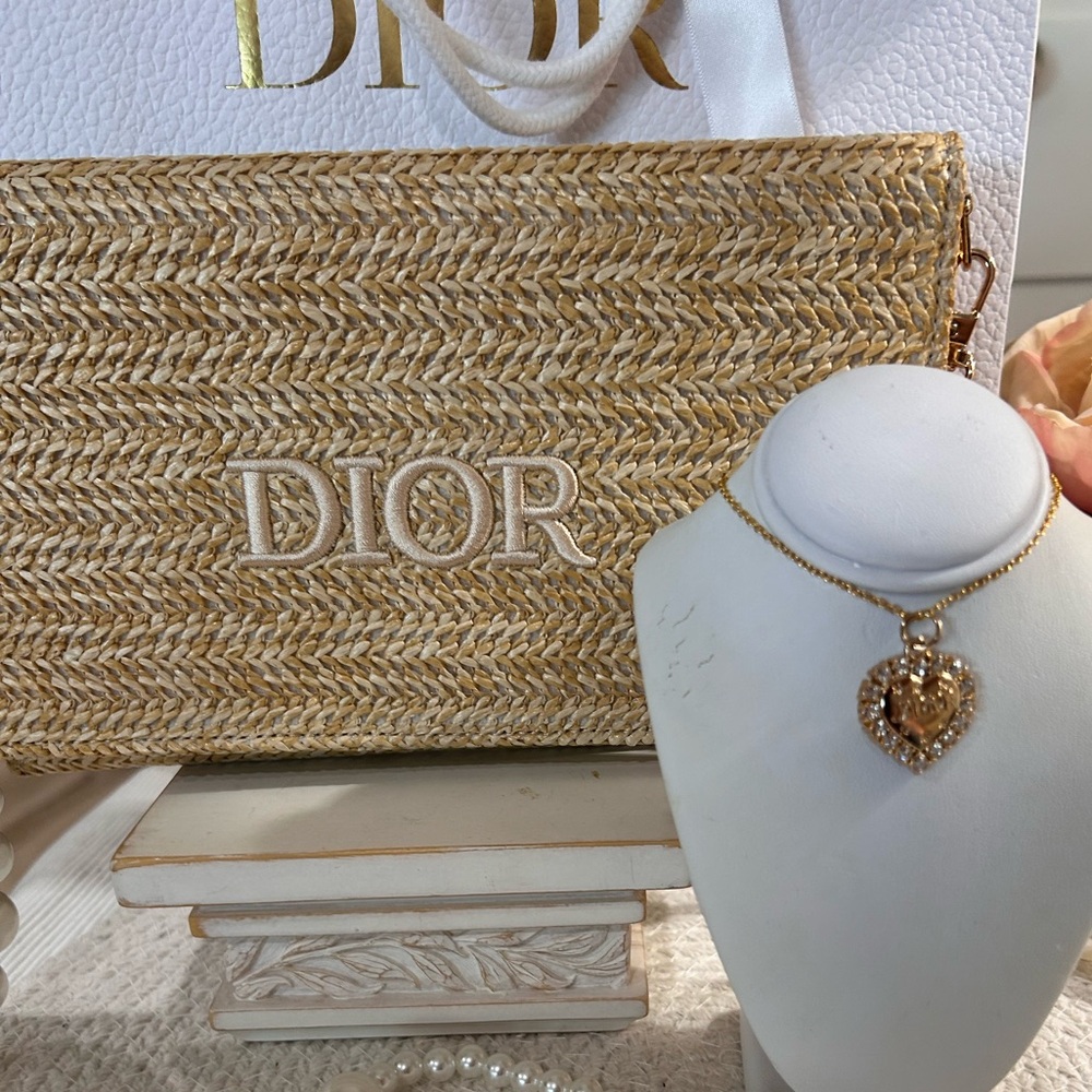 Dior(GWP) Rafia Clutch Faux Pearl Strap Bag PLUS JADIOR zipper pull & DIOR BAG - Picture 3 of 10